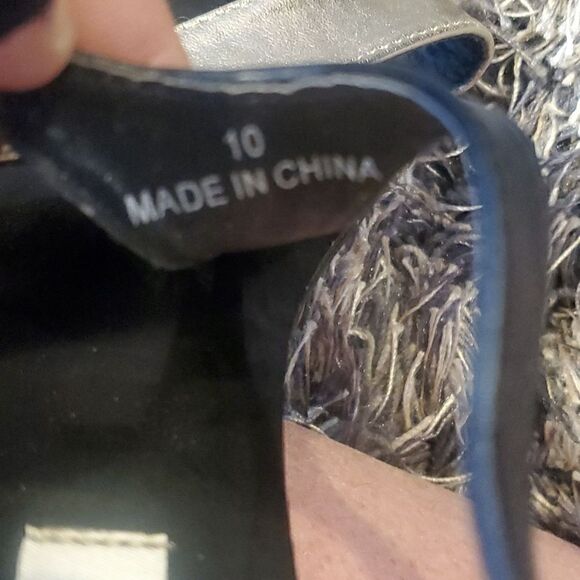 Steve Madden Strappy Flat Sandals 10 - Picture 4 of 5